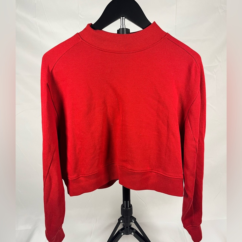 Foreverโ 21 Red Cropped Long Sleeve Size Small